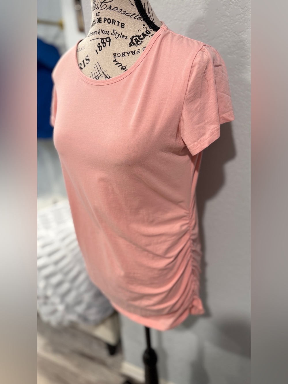 Bearsland Maternity Size Medium Pink Ruched Side Short Sleeve - Picture 3 of 7